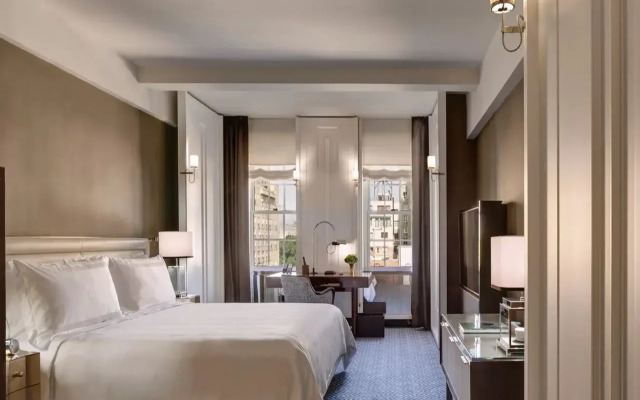 The Carlyle, A Rosewood Hotel