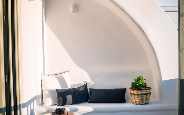 Melidron Hotel & Suites
