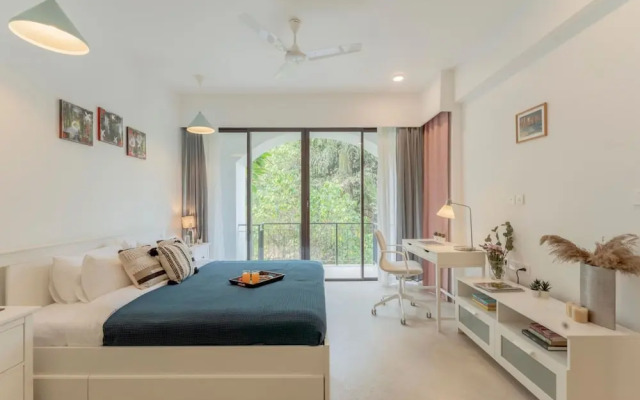 1BR Apt in Candolim With Pool 5 Mins From Beach