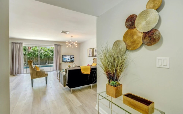 Woodridge - Private & Sanitized, Perfect for Social Distancing & Working From Home. Private Pool, Pet Friendly. Discounted During Pandemic. Super-host Support