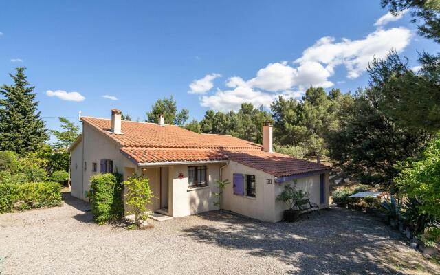 Luring Villa in Pouzols-Minervois with Pool