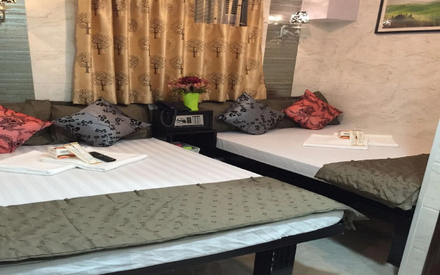 Skylark Hostel