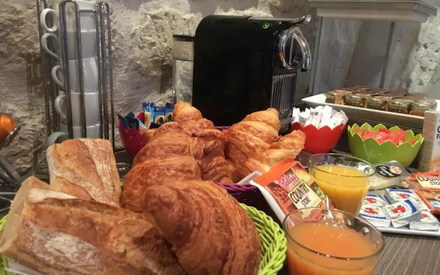 Hotel De Notre Dame Maître Albert