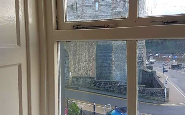 The Anglesey Arms Hotel