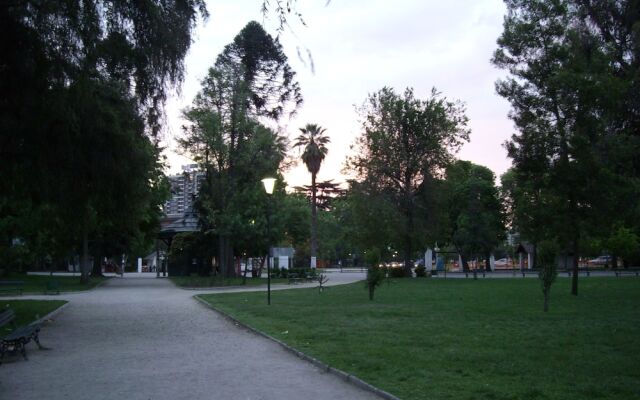 Park Suite Huerfanos