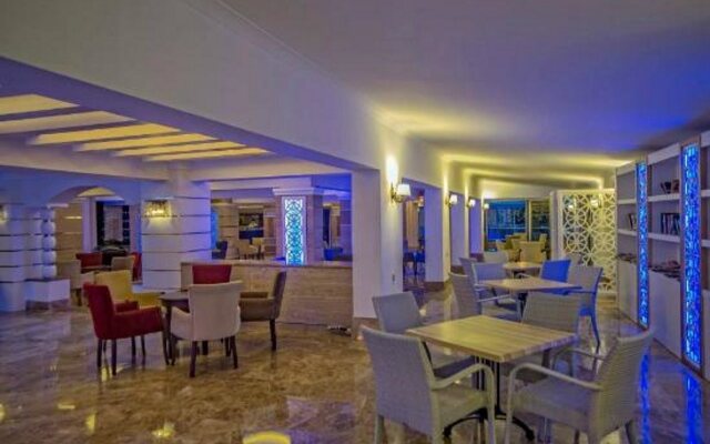 Taç Premier Hotel & Spa
