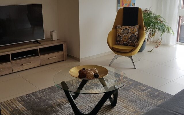 la Terrasse lake view apartment