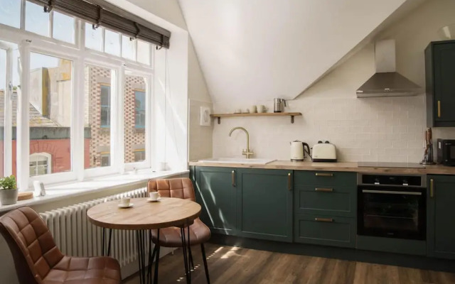 Flat2-cwh One Bedroom Apartment Central Penzance