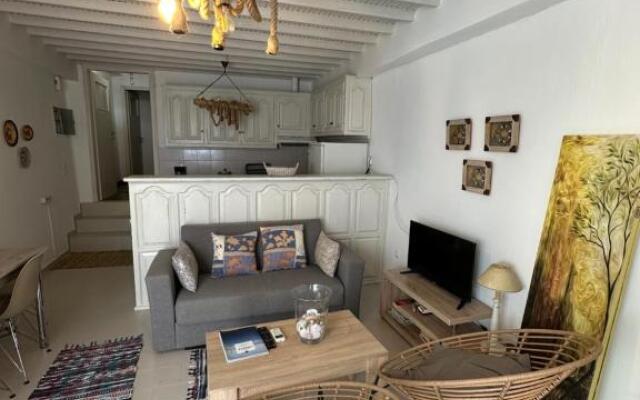 Myconian Avra Apartment