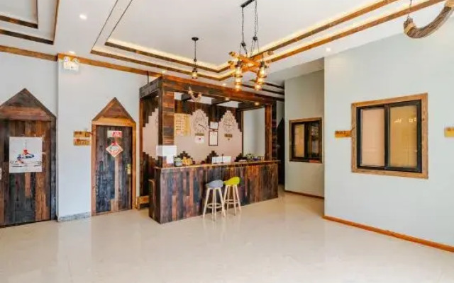 Xiyi Hailuogou townlet Xiaozhu Homestay