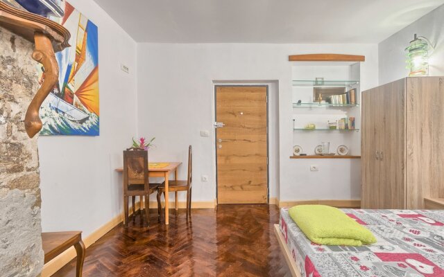 Apartment Old City 2