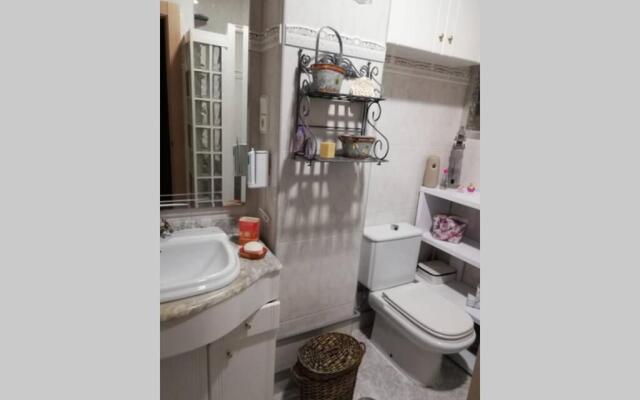 Casa con terraza/Confortable house with terrace