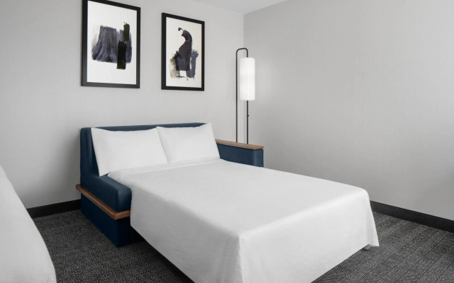 Courtyard by Marriott San Diego Central