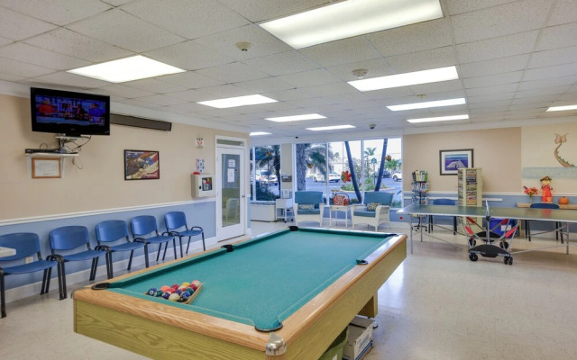 Pool + Hot Tub Access: Home in Jensen Beach!