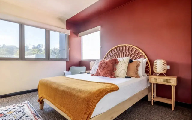 Отель Roamer Brisbane