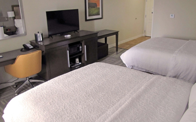 Hampton Inn McPherson
