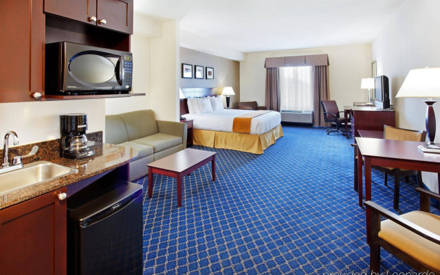 Holiday Inn Express Hotel & Suites Cookeville by IHG