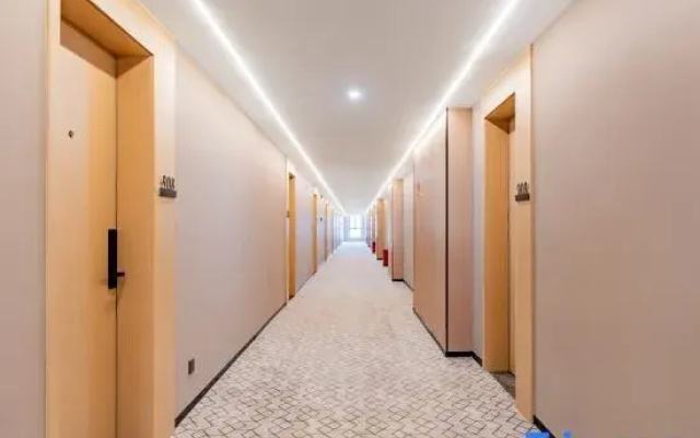 Xueshi Meiji Boutique Hotel (Beijing No. 4 High School)
