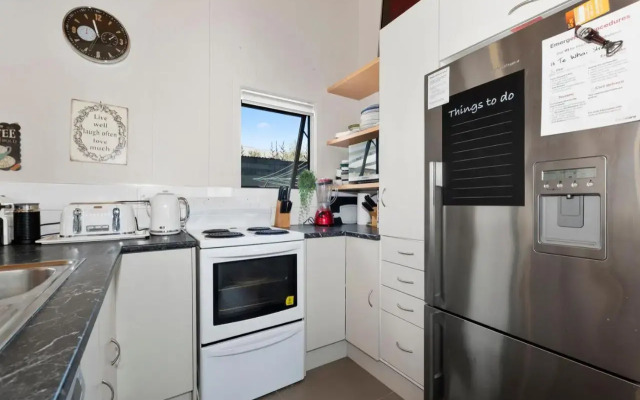 Sunnyside Spa Retreat - Mangawhai Holiday Home