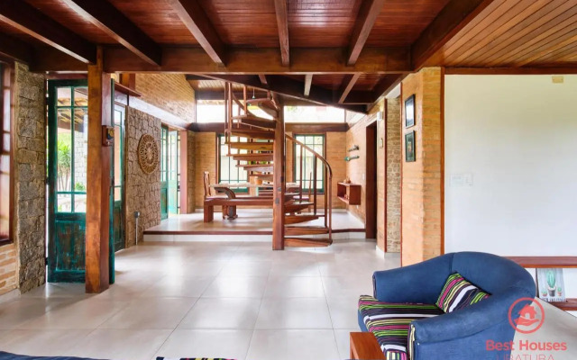 Bh31: Casa Com Piscina Em Frente À Praia Grande