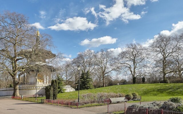 Beautiful Battersea Park Home