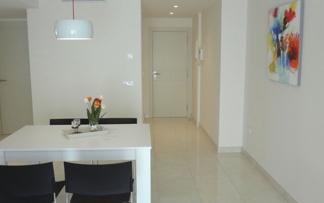 Peaceful Apartment in Roses near de la Punta Beach