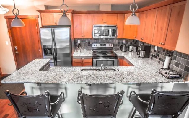 Beautiful Peak Vista - 2BR w Stunning Mt Views
