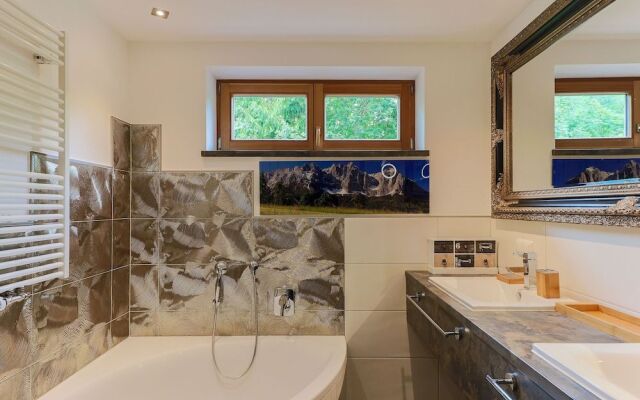 Stylish Apartment in Ellmau With Mountain View