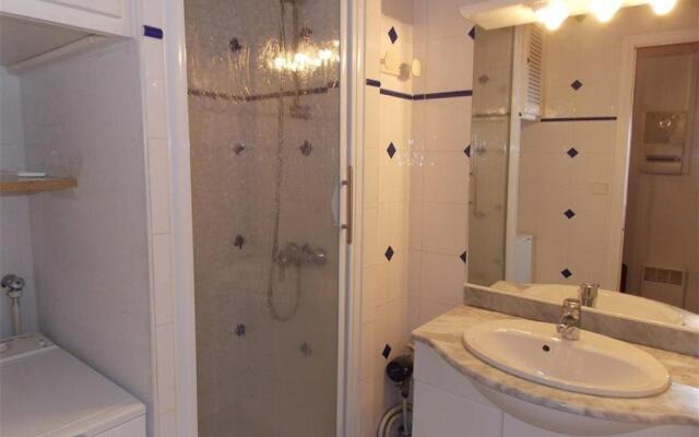 Appartement Bagnères-de-Luchon, 3 pièces, 6 personnes - FR-1-313-125