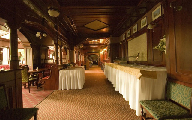 Golden Ball Club Hotel & Fitness