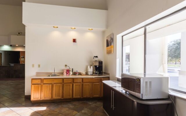 Quality Inn & Suites Junction