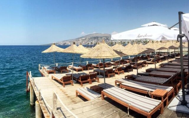 Diamond Sofia apartment White Residence Luxury