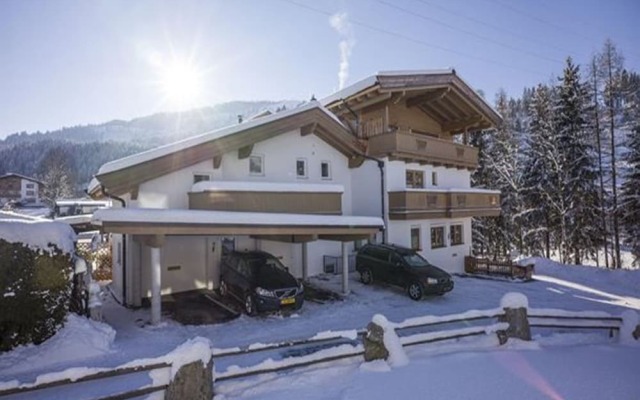 Modern Apartment Near Ski Area in Ellmau