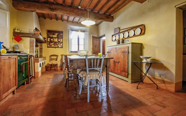 Francigena Loggia Apartment Shared Pool