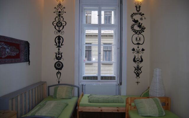 Budapest Centrum Cozy Hostel