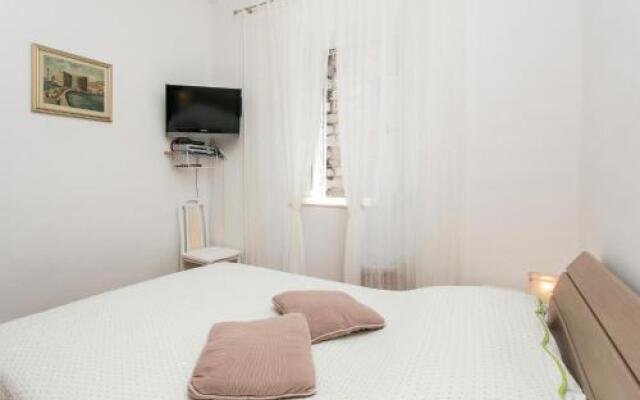 Apartment Antonikola