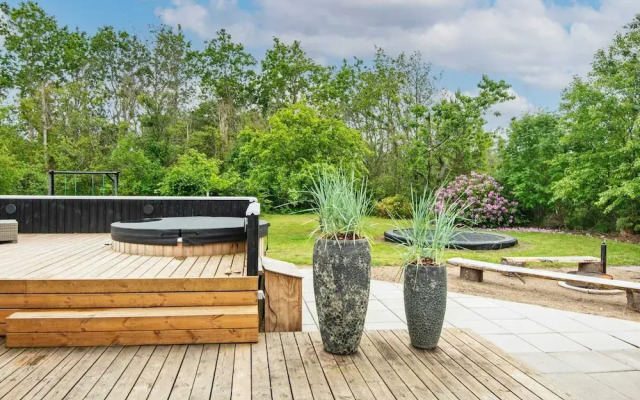 6 Person Holiday Home in Brovst