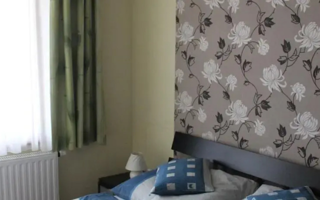 Edit Apartman