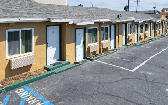 Signal Hill Motel
