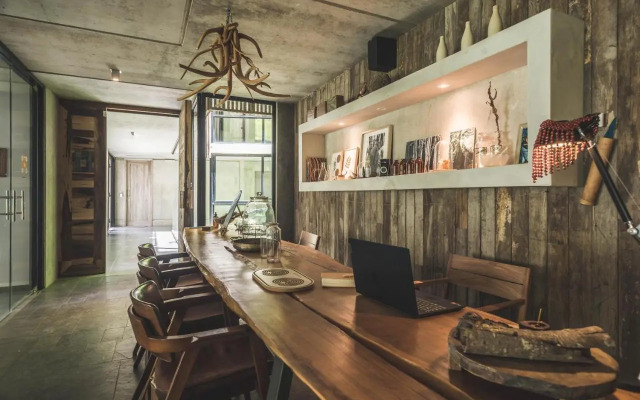 Be House Suites & Spa