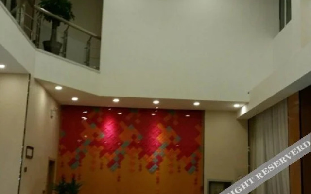 Pai Hotel Hezuo Bus Company
