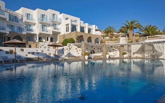 Manoulas Beach Mykonos Resort