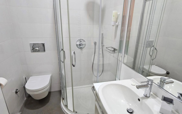 Urban Downtown Apartment