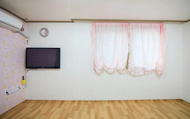 Gapyeong Sannaedeul Pension