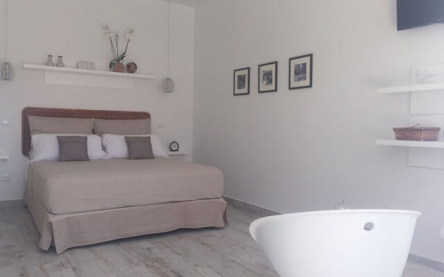 Quinta B. - Adults Only