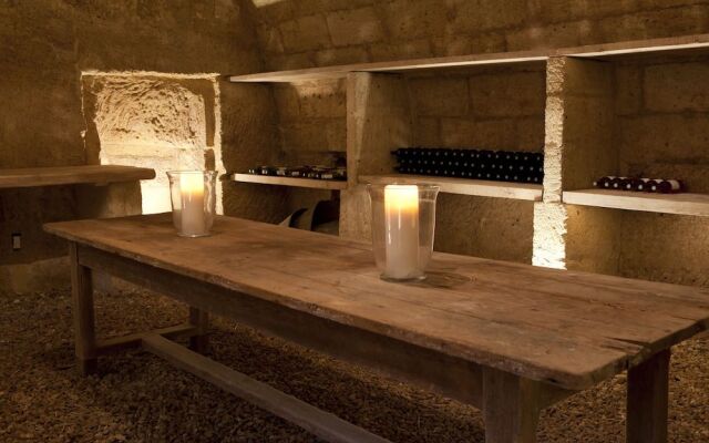 Château Latour Segur Suites & Spa