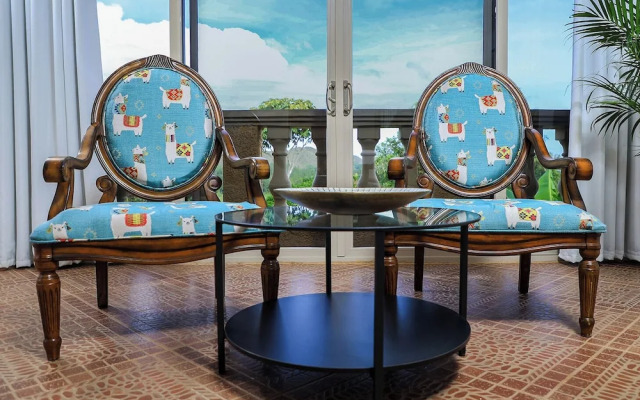 El Regalo Resort