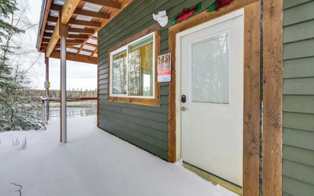 Kenai River Views & Access: Soldotna Apartment!