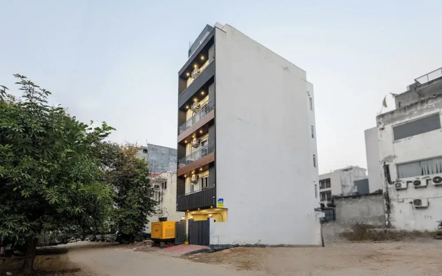 Lime Tree Luxury 2BHK Service Apartments