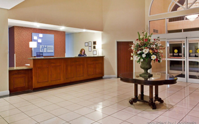 Holiday Inn Express & Suites Thomasville by IHG